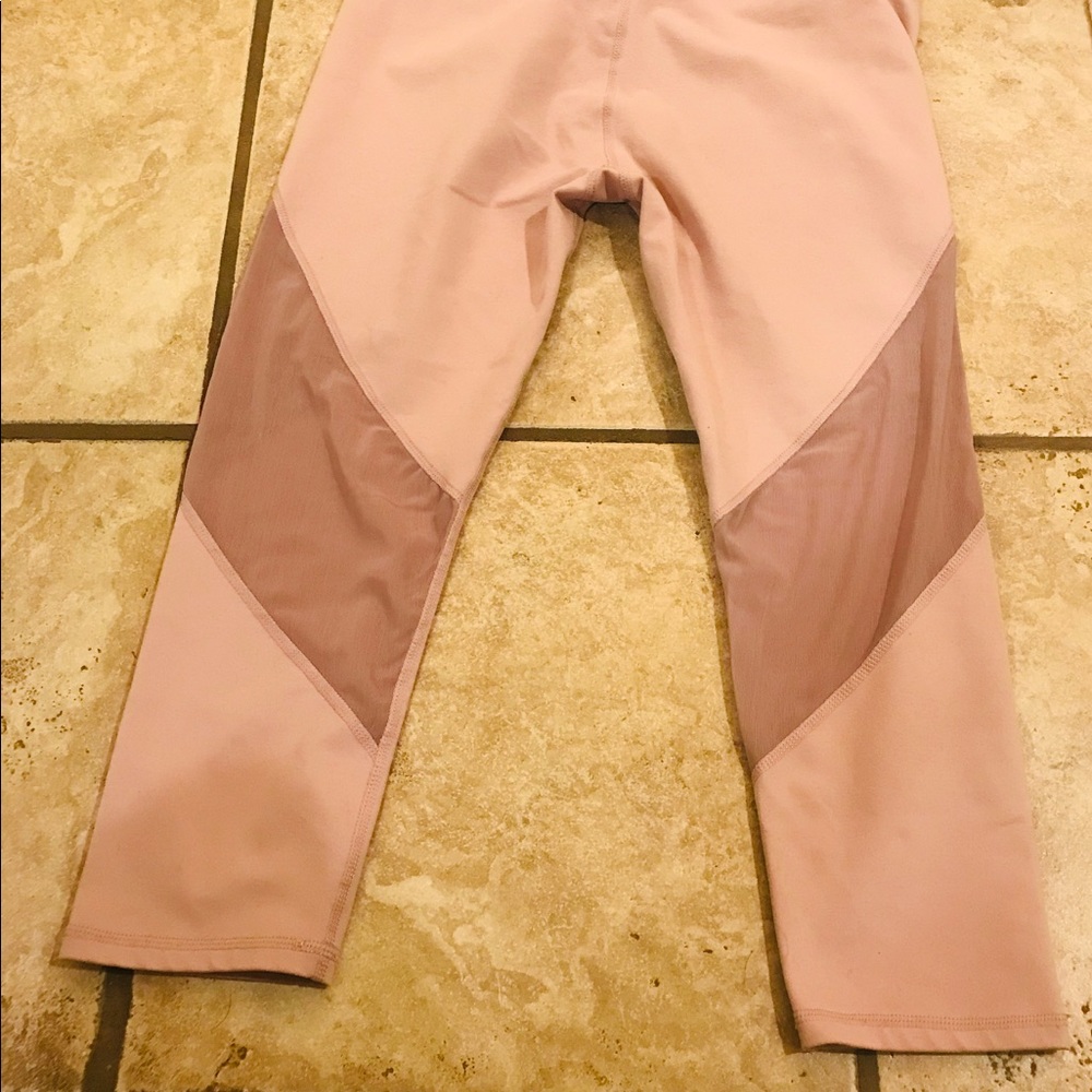 Fabletics Long sleeve top and leggings - Picture 3 of 3